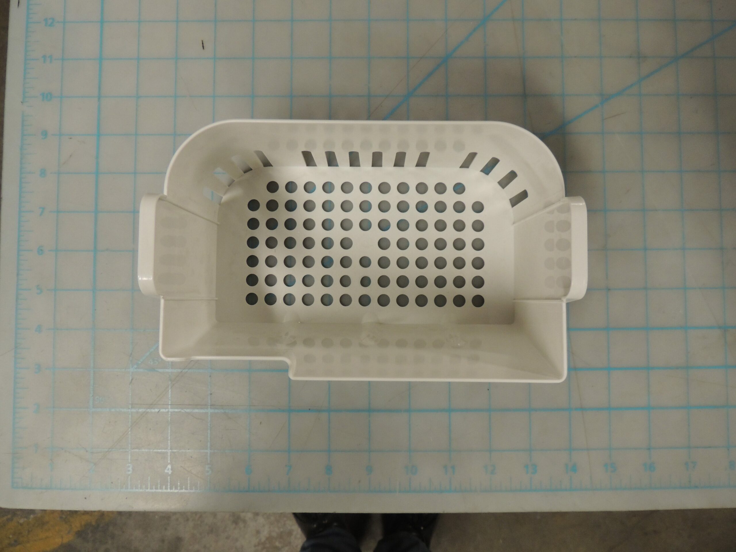 1.01.005A.008 DIM ICE STRGE BASKT