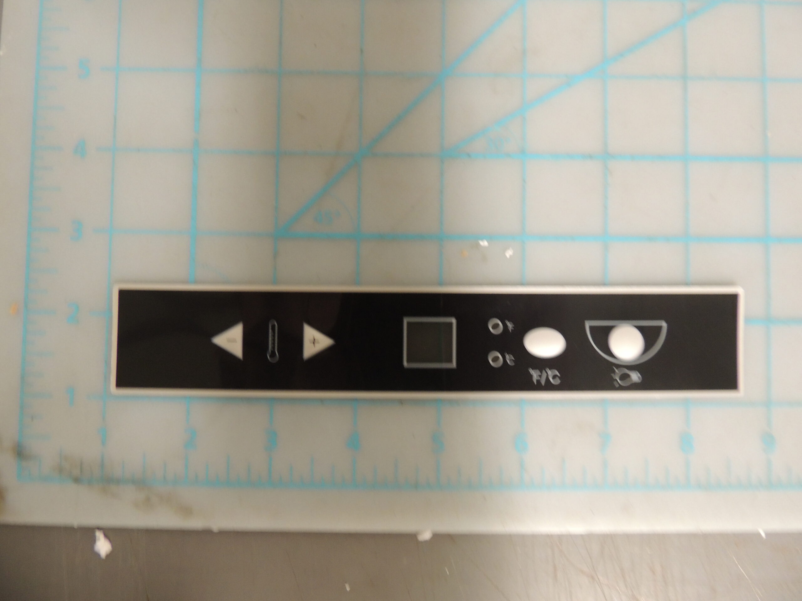 1.01.20.01.040 DWC SHOW LABEL