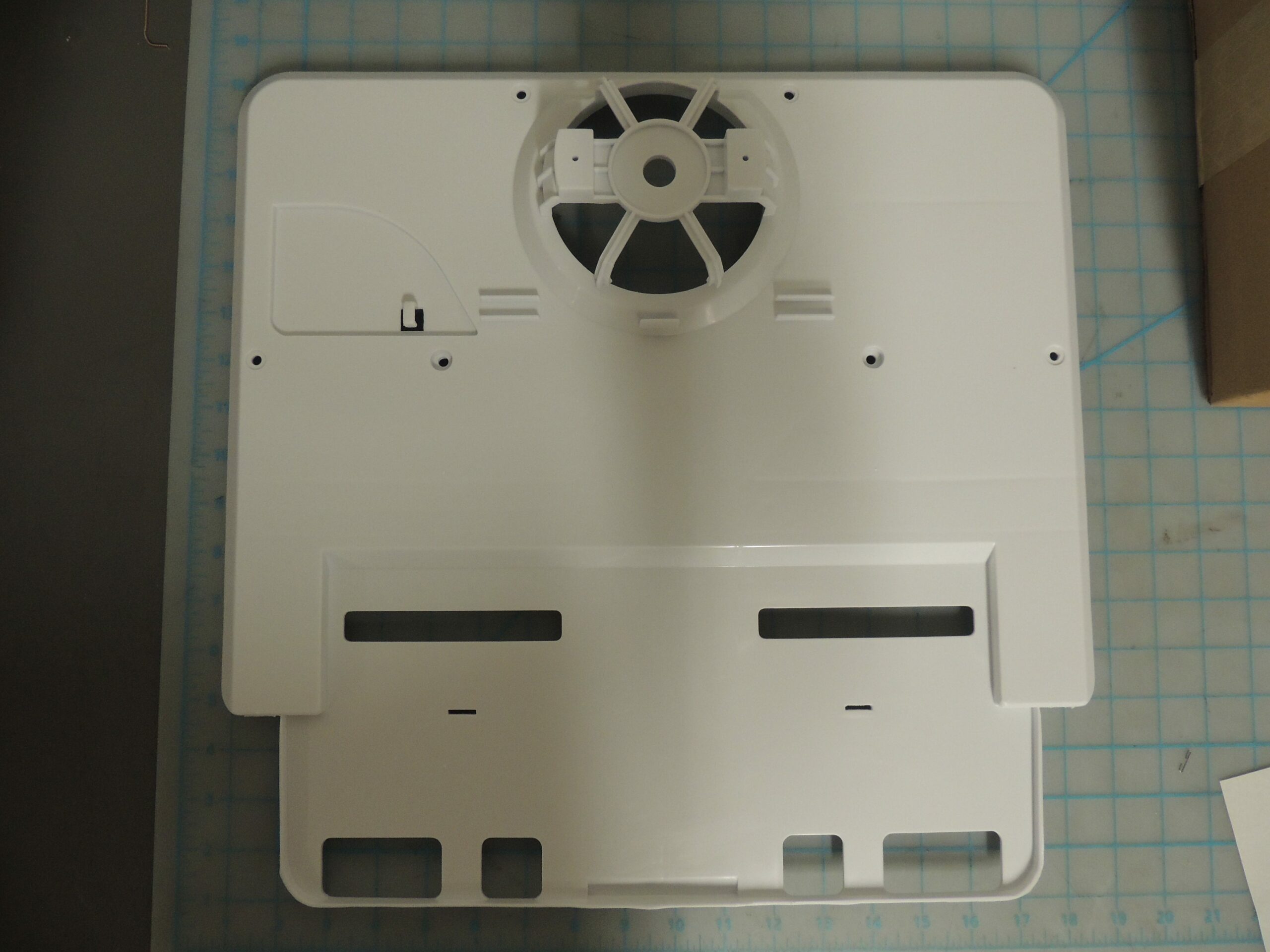 1.02.04.02.007 DFF9100 AIR OUTLET INSIDE PLAT