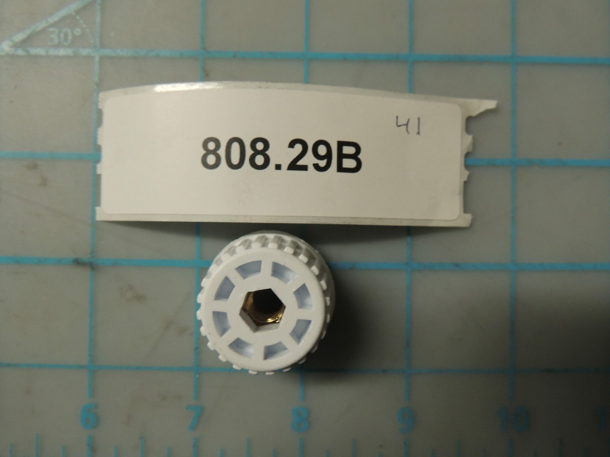 1.25.02.12.06.024 Adjustable Foot 1