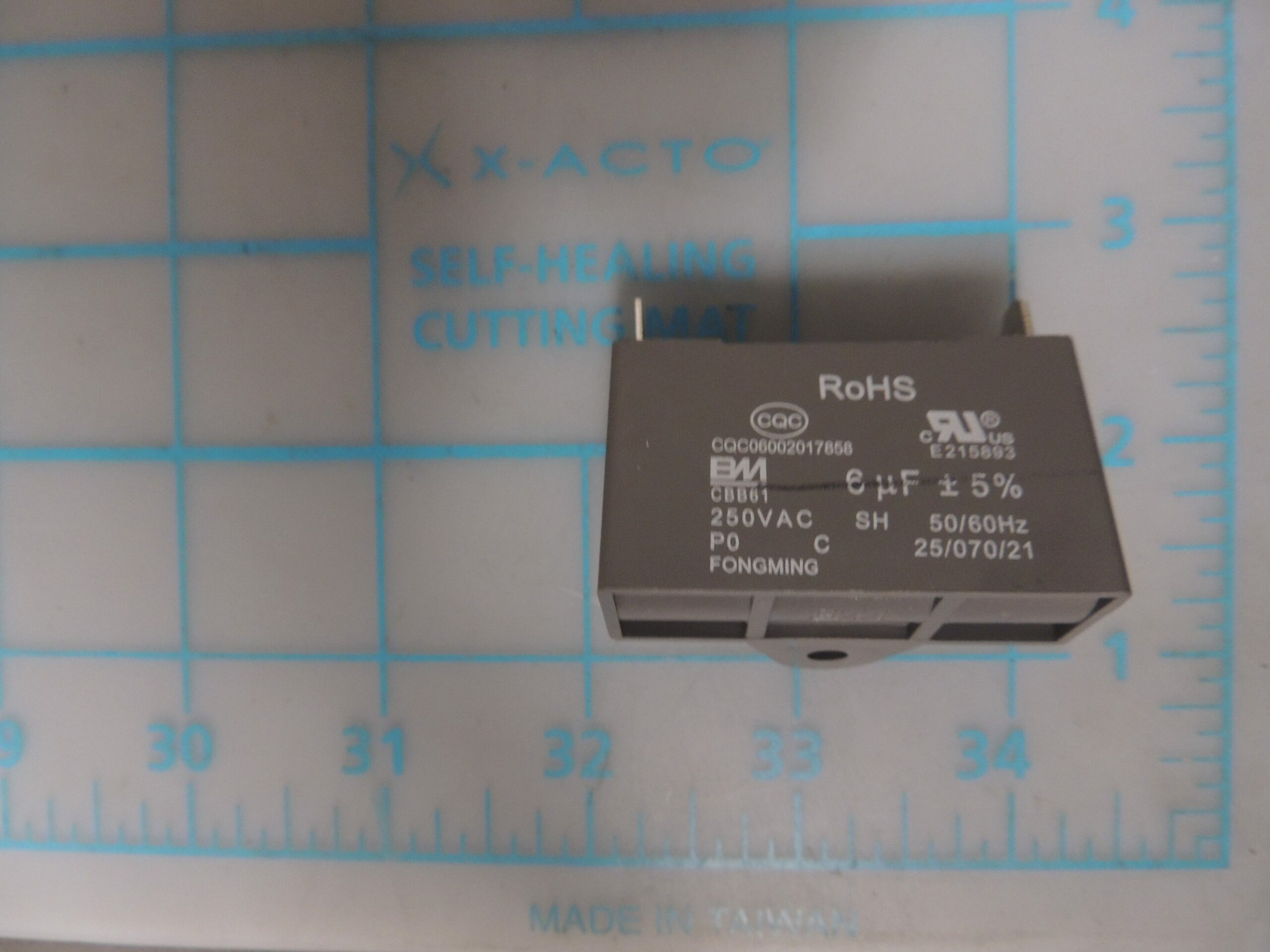 17400101000071 Capacitor of fan motor
