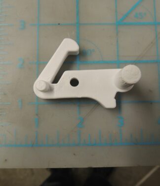 Lower door right aid-closer