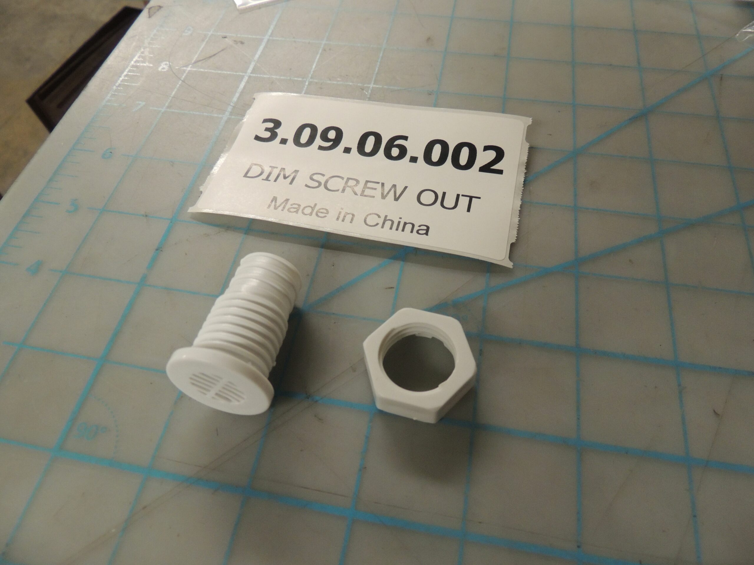 3.09.06.002 DIM SCREW OUT