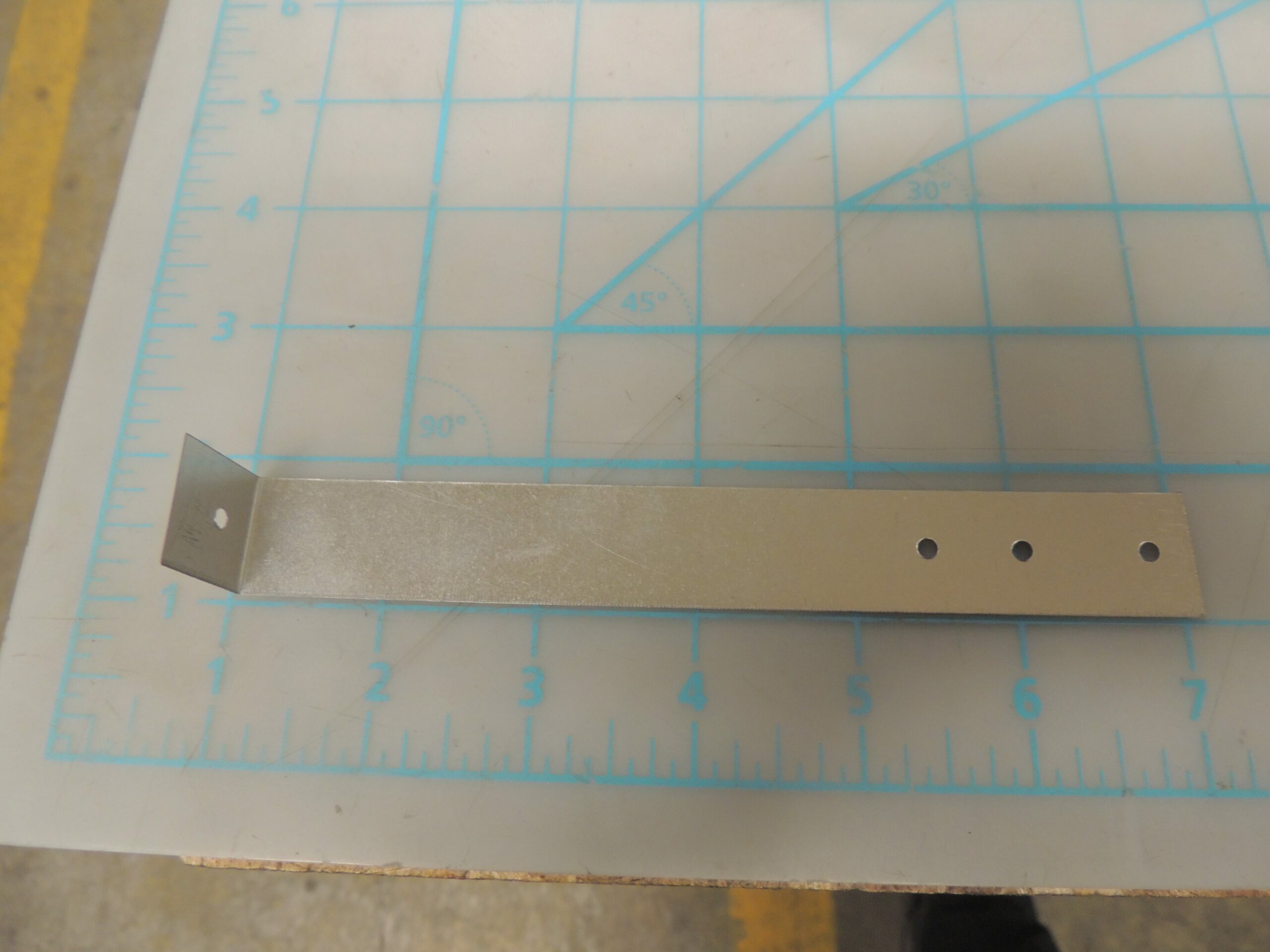 3.1.01.20.003 DCF CAPACITOR BRACKET