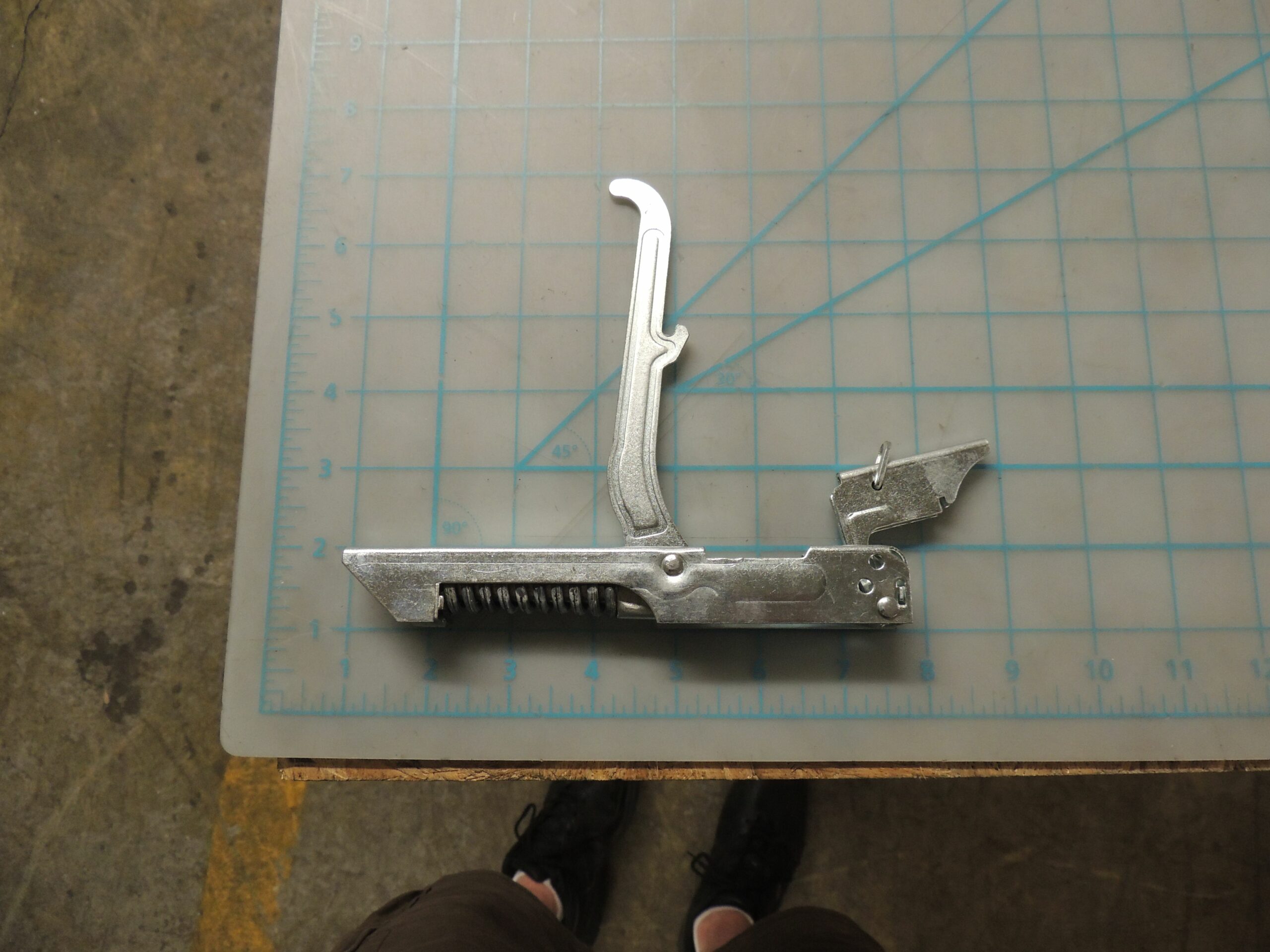 624416 DGR 20" O-DOOR HINGE WH SPRING