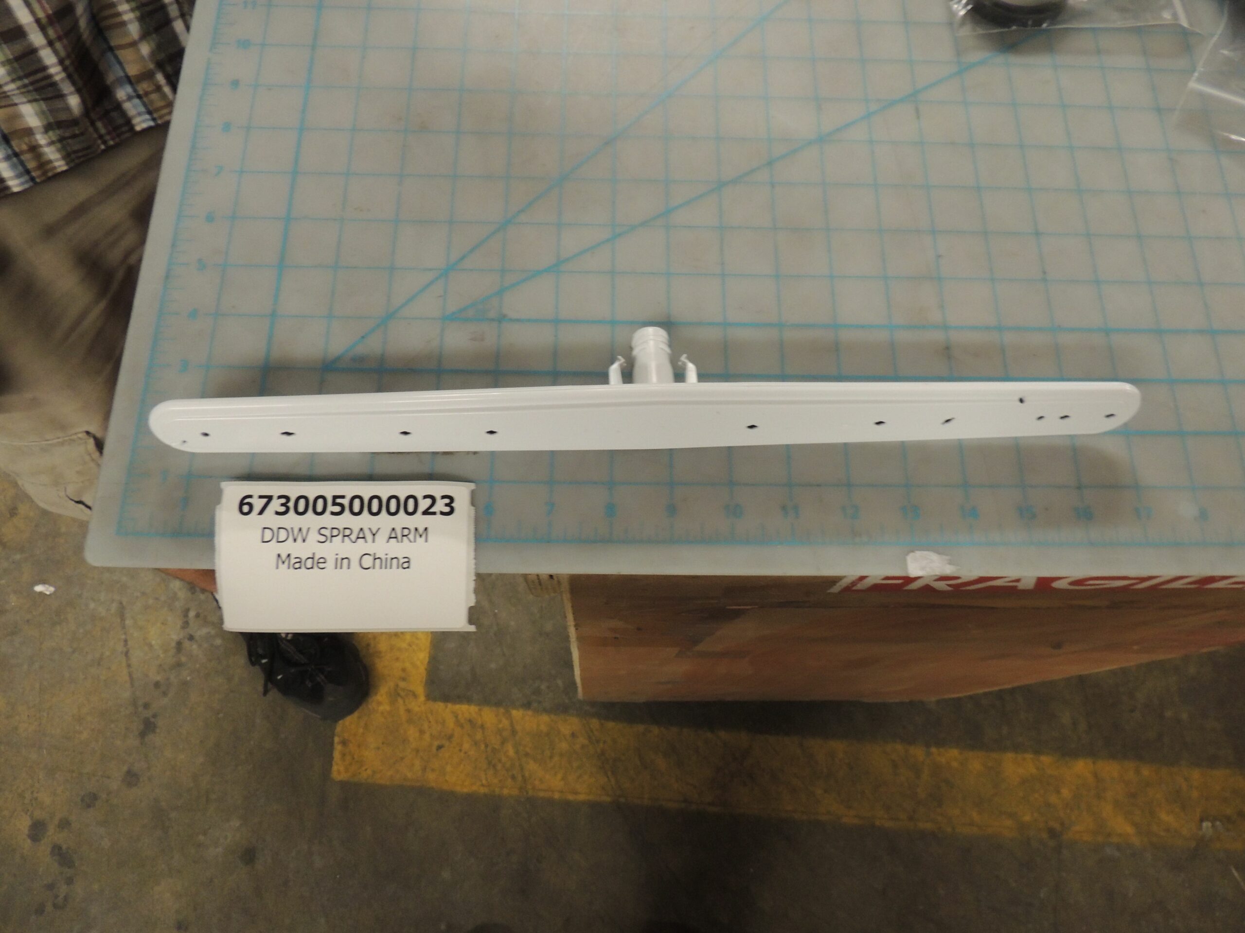 673005000023 DDW SPRAY ARM