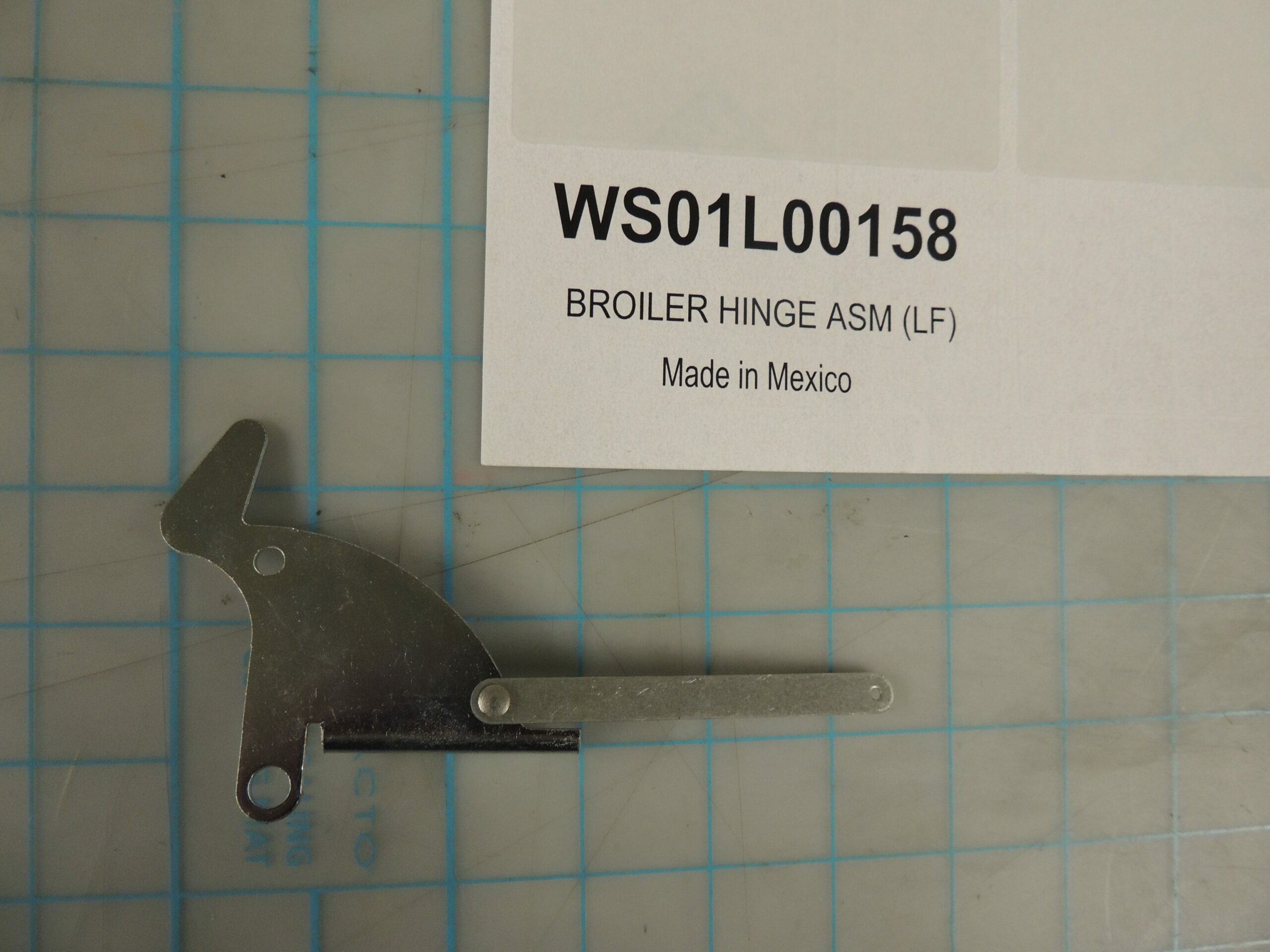 WS01L00158 BROILER HINGE ASM (LF)