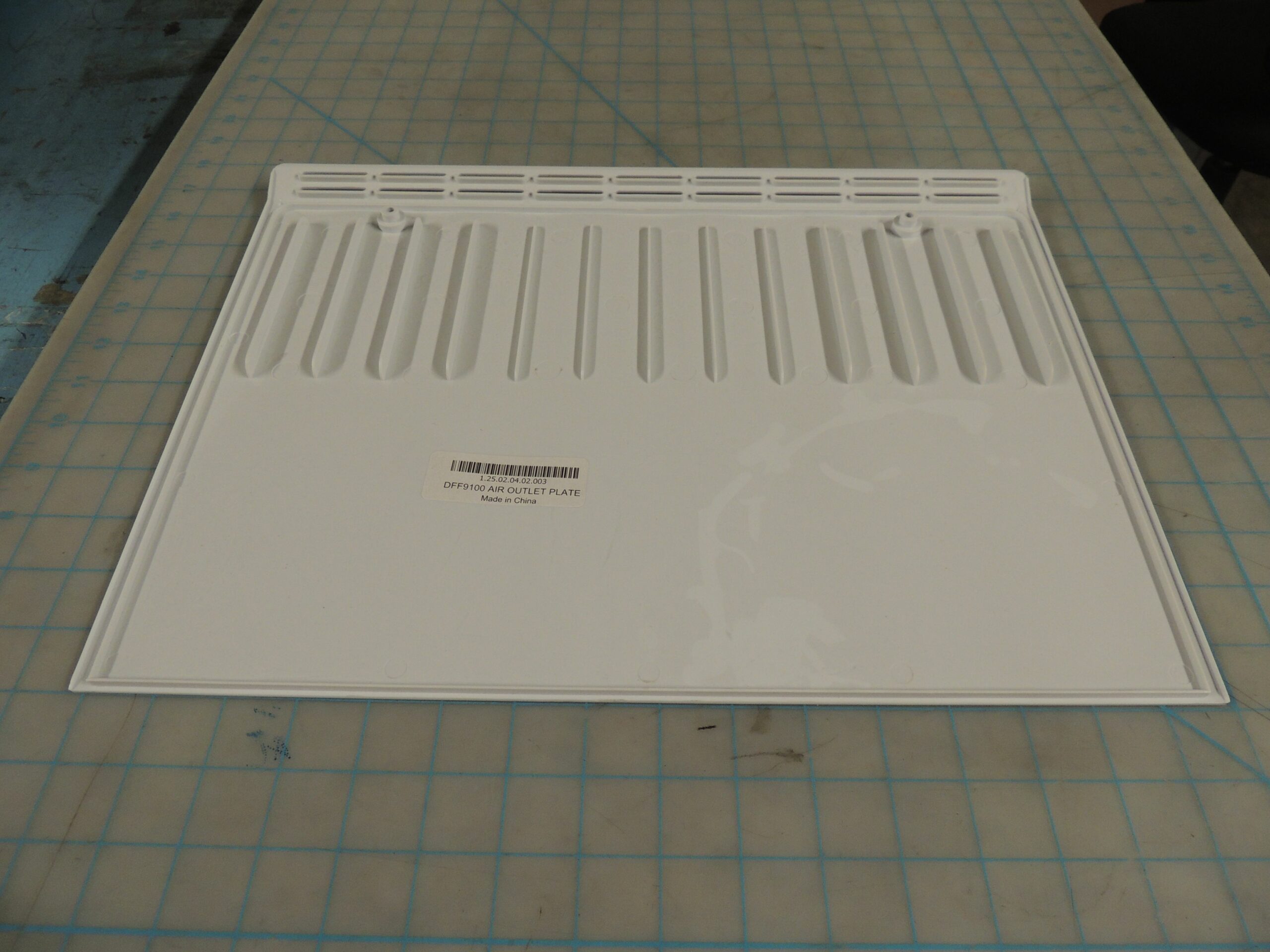 1.25.02.04.02.003 DFF9100 AIR OUTLET PLATE