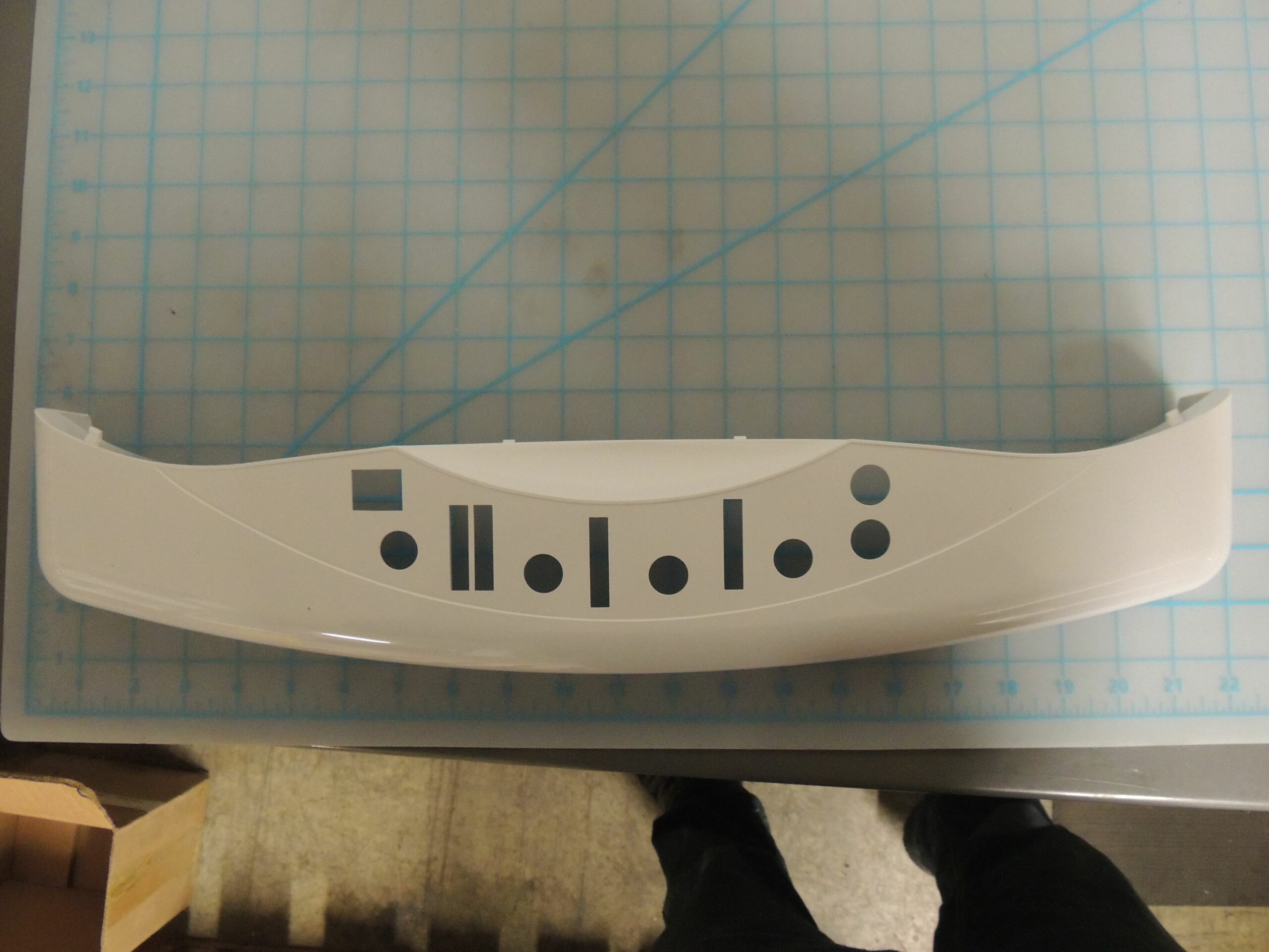 43602598 DWM CONSOLE COVER