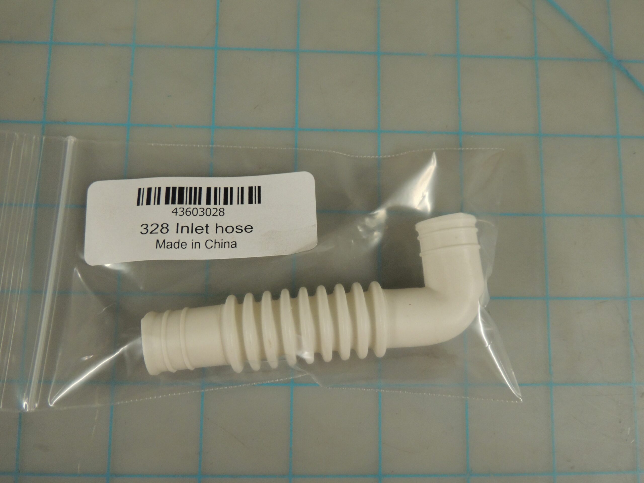 43603028 328 Inlet hose