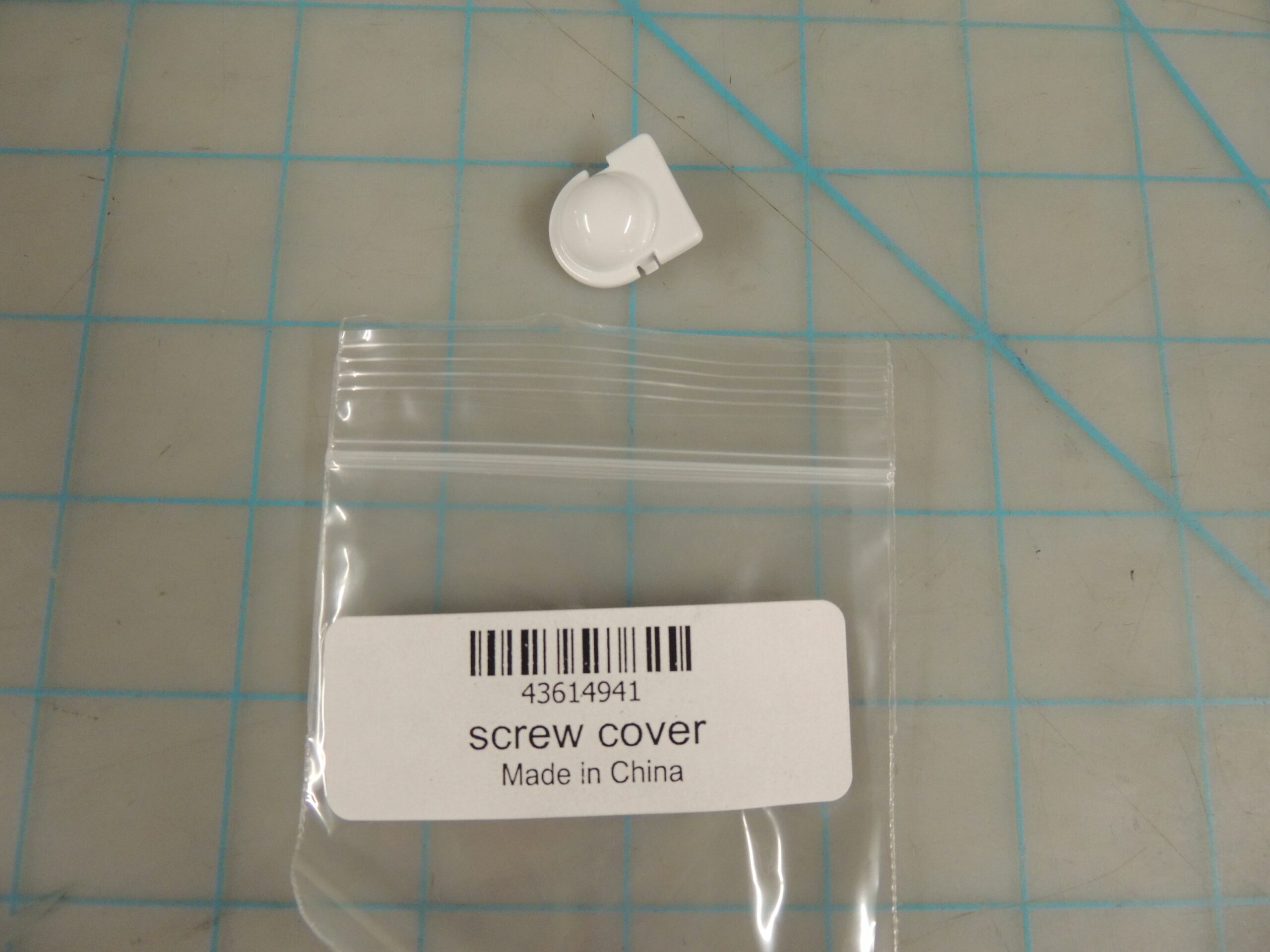43614941 screw cover